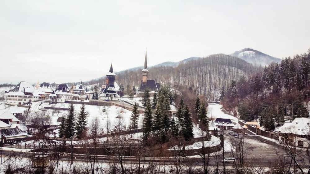 Pensiunea Hai In Maramures Bîrsana Zewnętrze zdjęcie