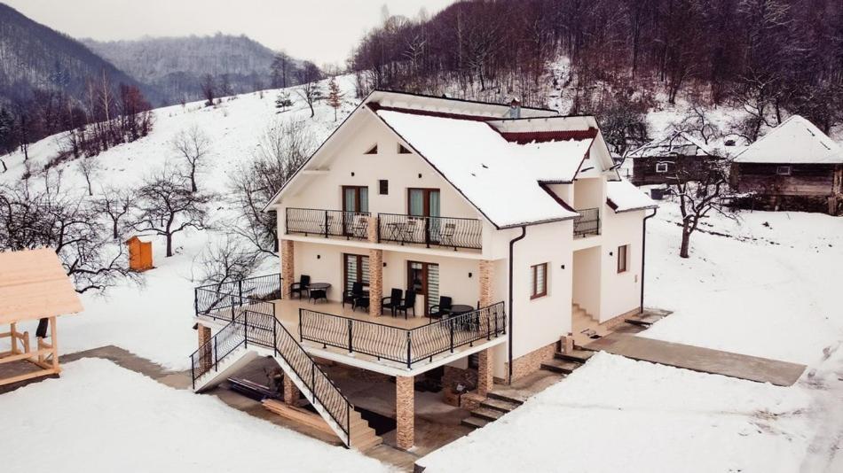 Pensiunea Hai In Maramures Bîrsana Zewnętrze zdjęcie
